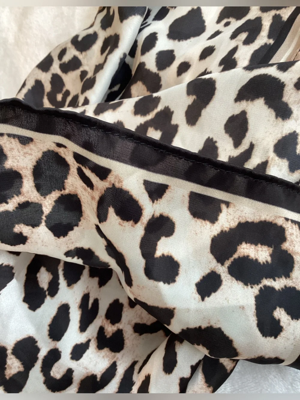 🐆Anthropologie Printed Scarf Hair Head Bag New Animal Print Leopard Black White